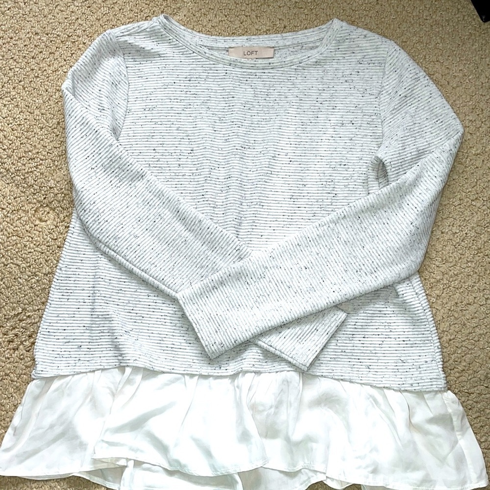 EUC LOFT grey & white long sleeve stretchy blouse top, size medium​​​​